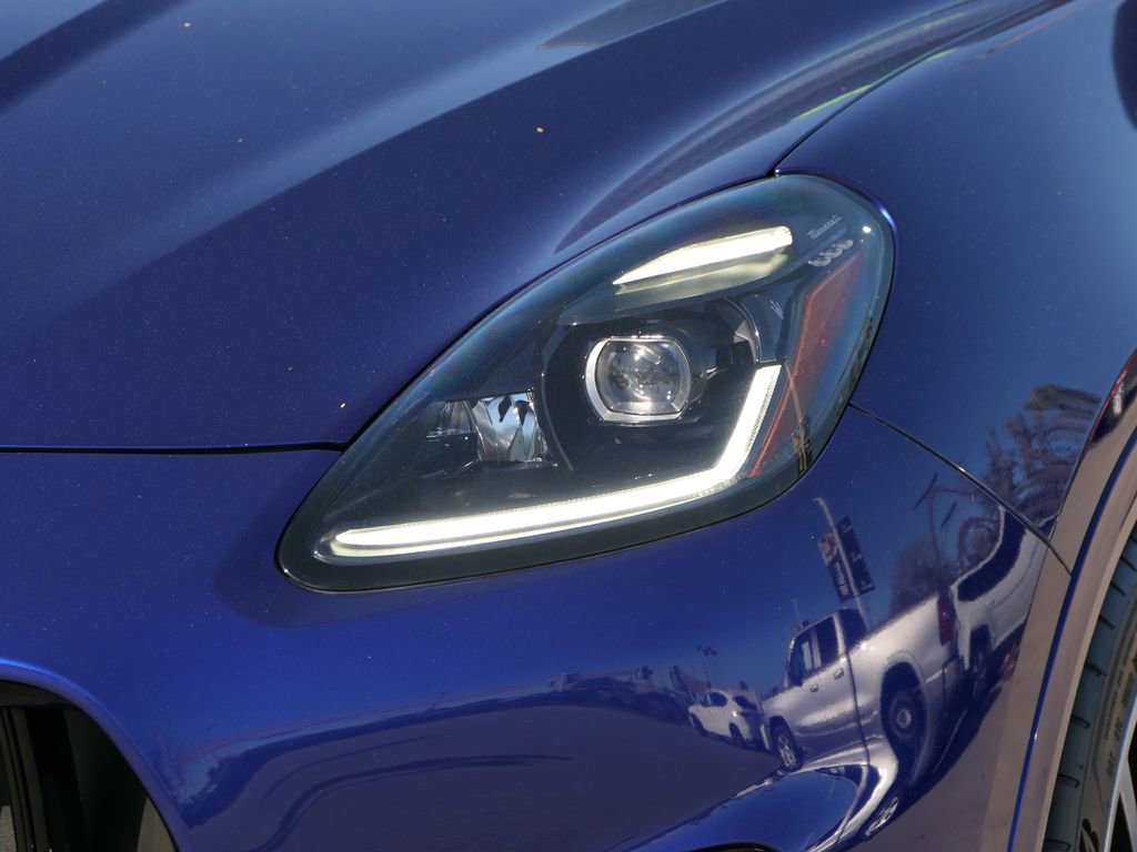 Used 2024 Maserati Grecale Trofeo image 9