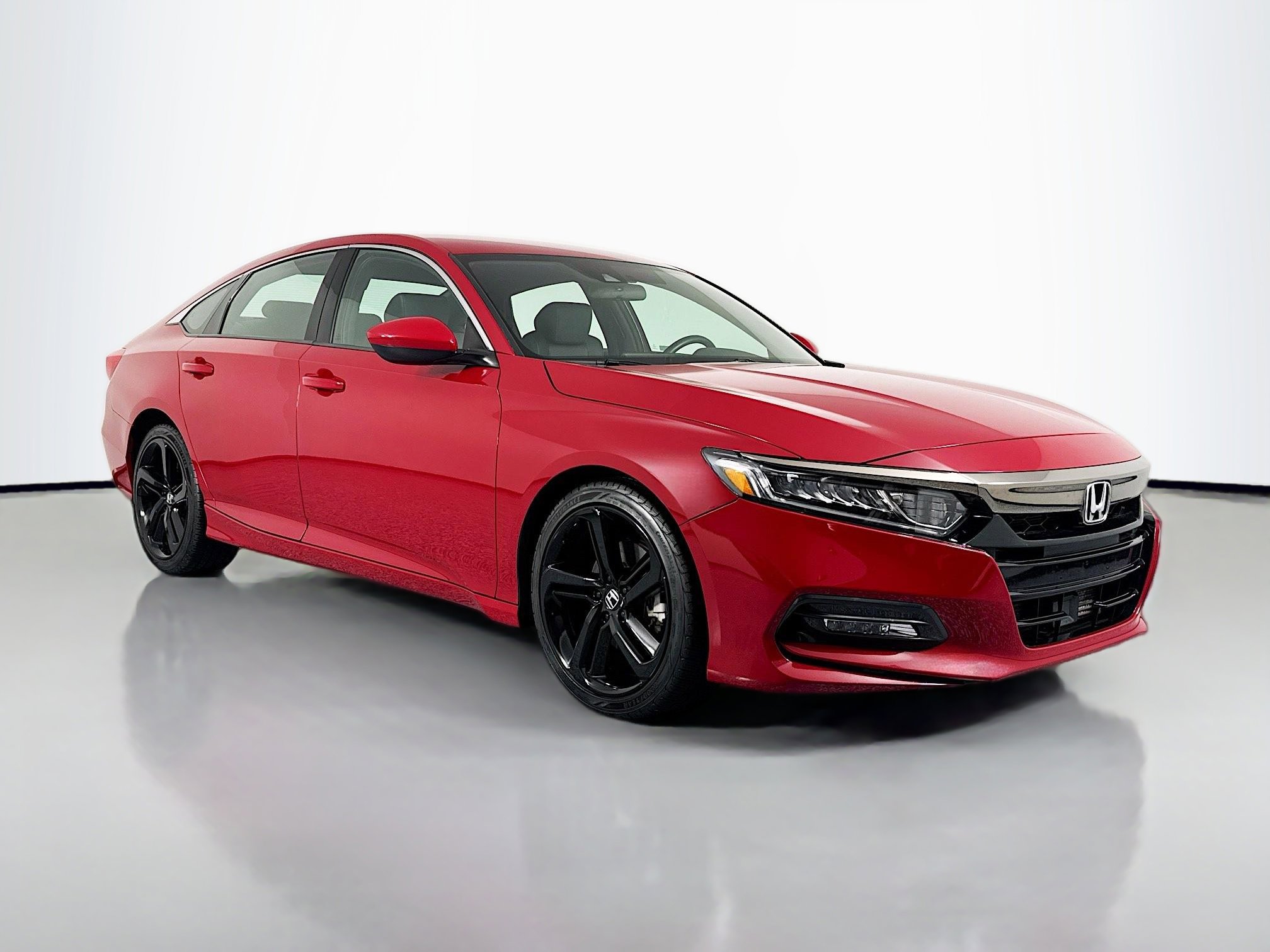 Certified 2018 Honda Accord Sport image 3