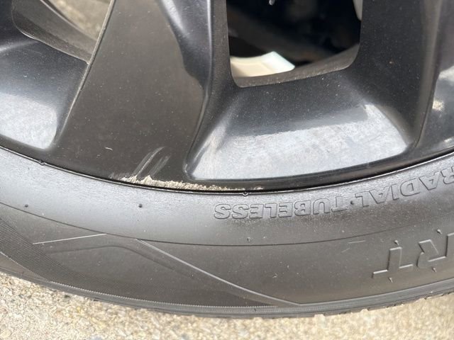 Used 2020 Kia Sorento EX image 17