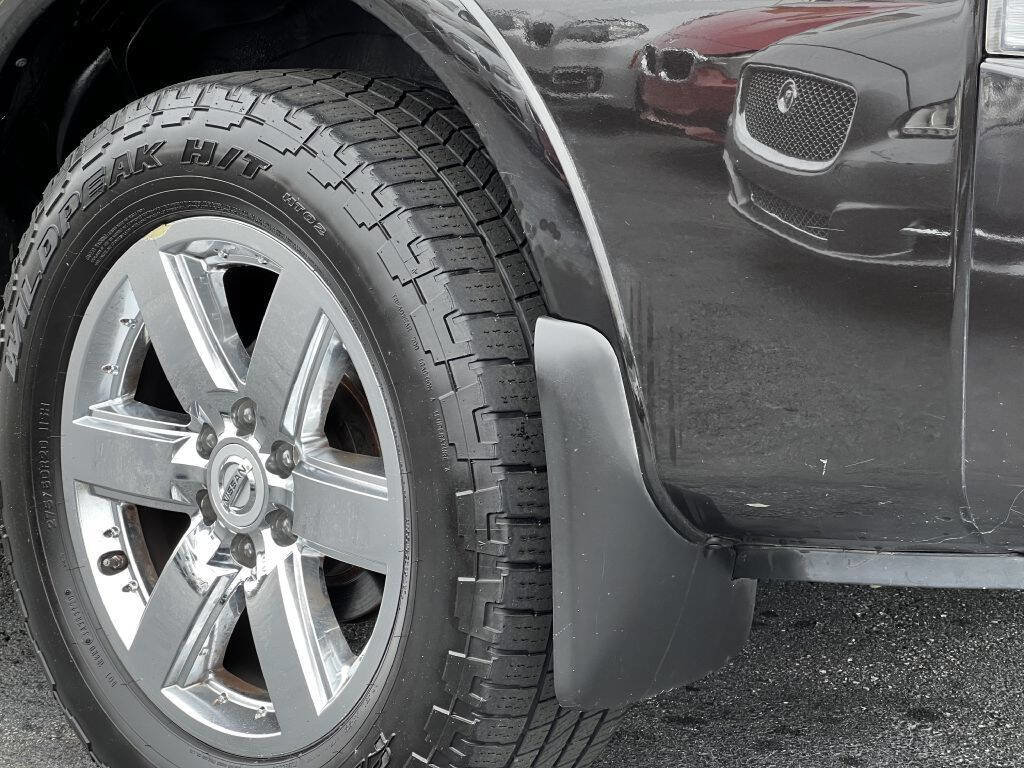 Used 2011 Nissan Armada Platinum image 11
