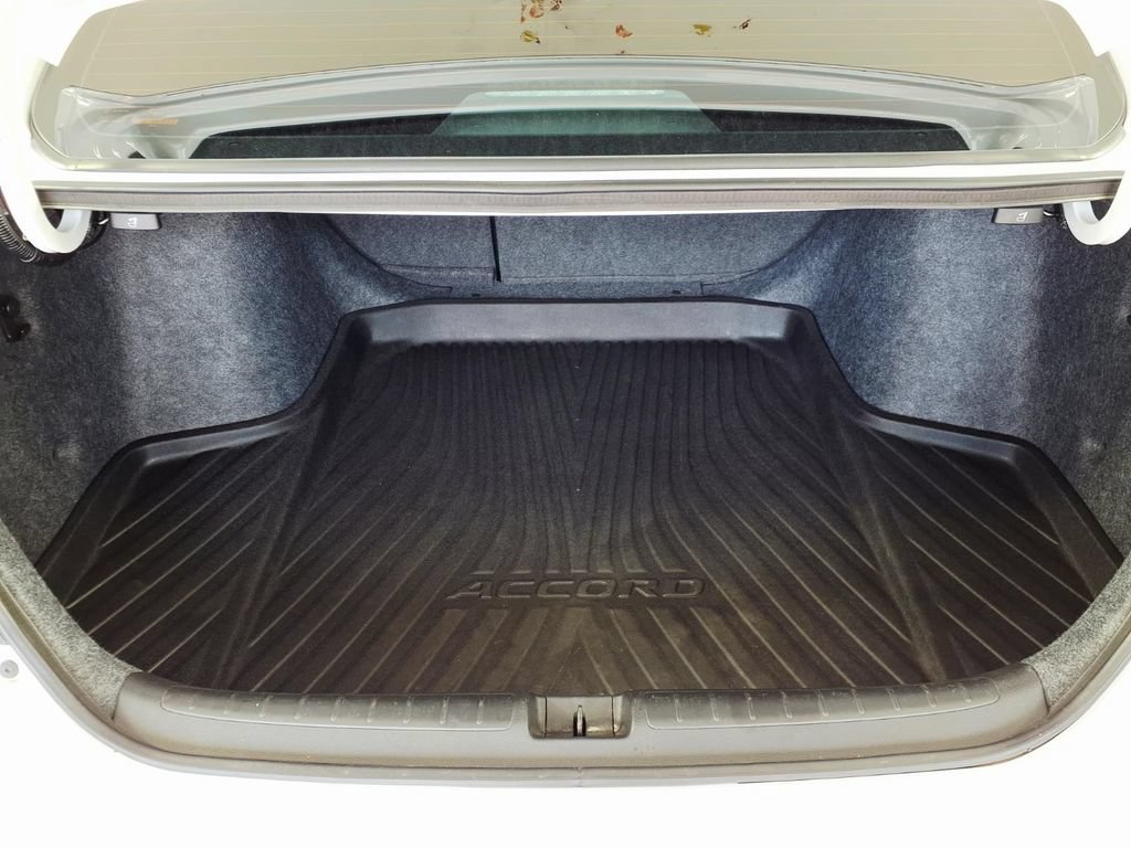Used 2021 Honda Accord Sport image 10