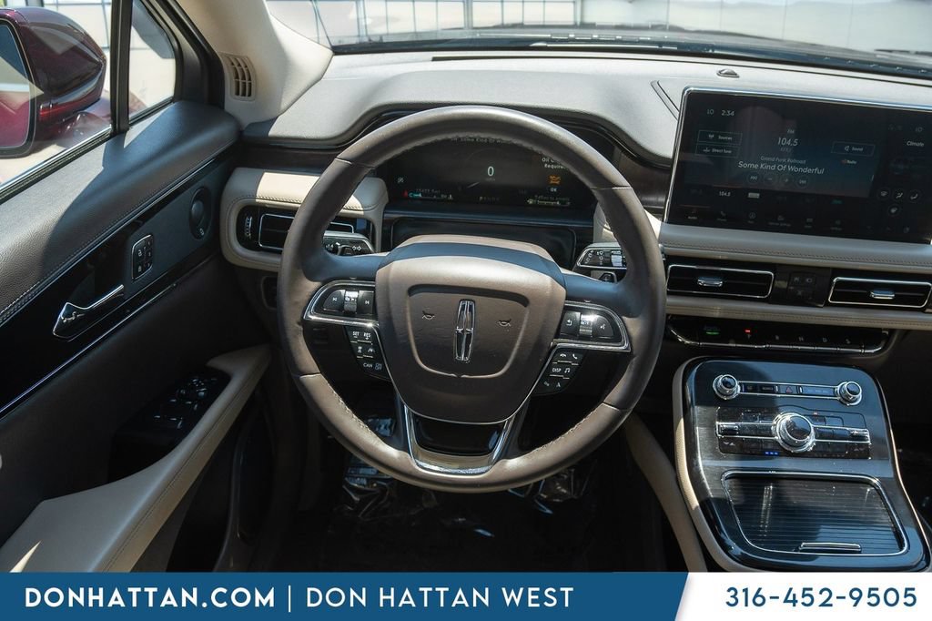 Used 2023 Lincoln Nautilus Reserve w/ Equipment Group 201A AWD/4WD image 5