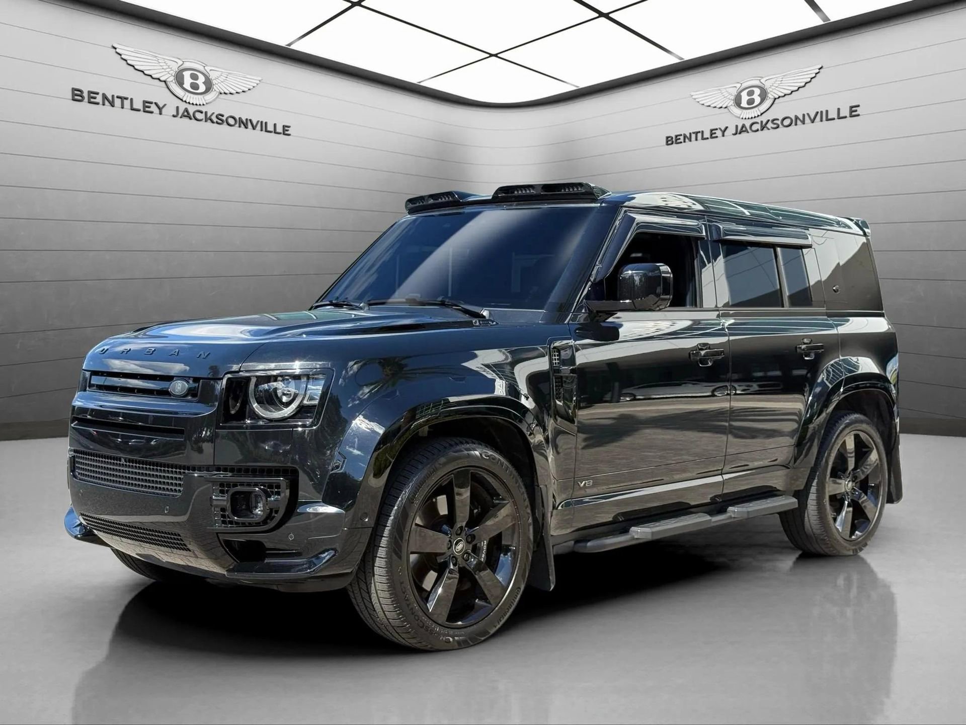 Used 2023 Land Rover Defender 110 Carpathian Edition image 7