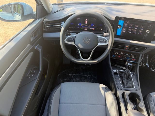 New 2026 Volkswagen Jetta SE FWD image 10