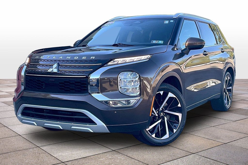Used 2022 Mitsubishi Outlander SEL AWD/4WD image 2
