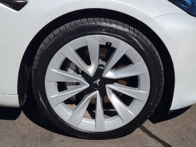 Used 2022 Tesla Model 3 Long Range AWD/4WD image 27