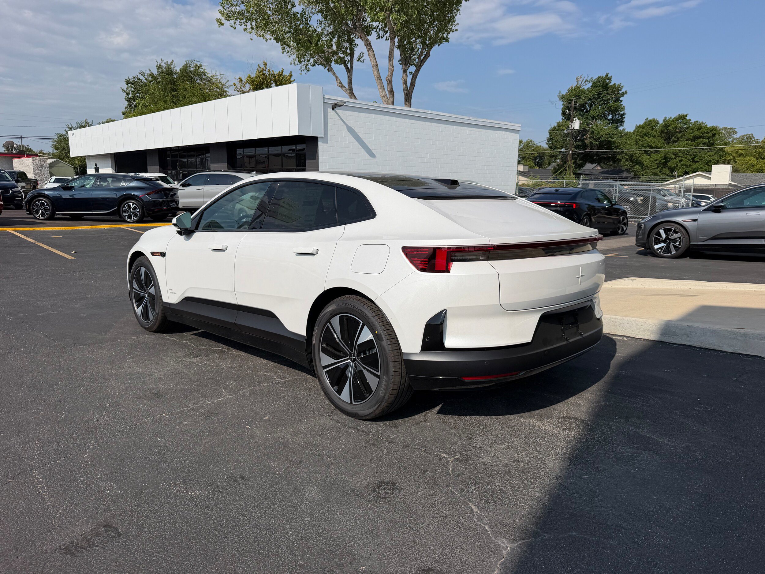 New 2026 Polestar Polestar 4 AWD/4WD image 4