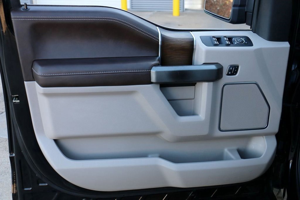 Used 2020 Ford F150 Limited w/ Trailer Tow Package image 17