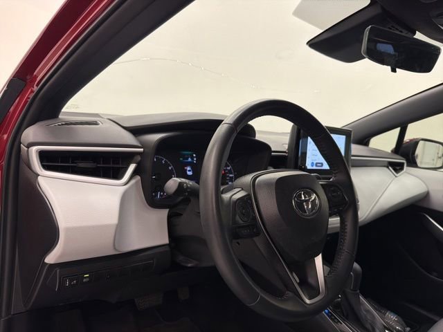 Used 2025 Toyota Corolla SE FWD image 12