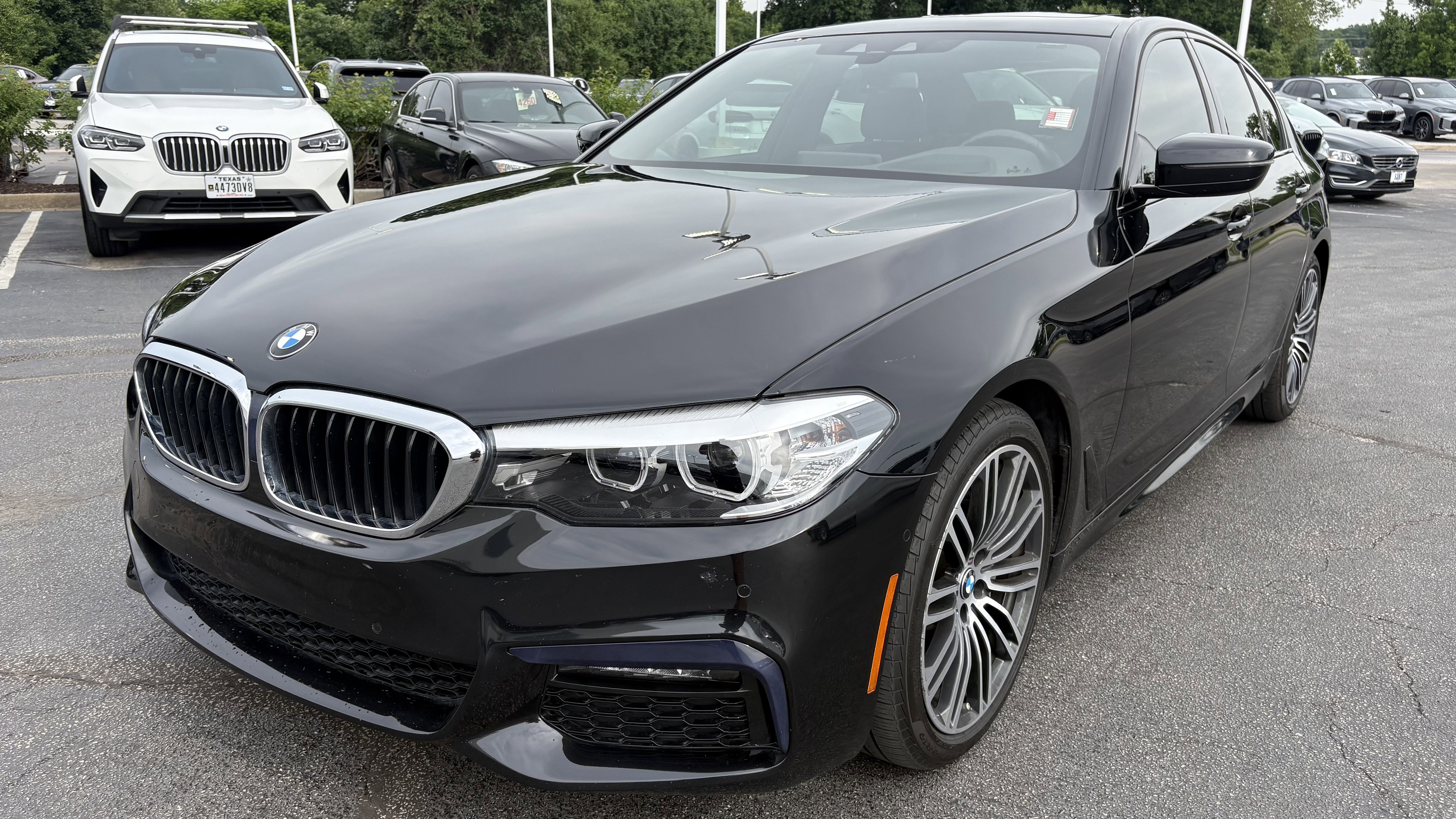 Used 2019 BMW 530i xDrive w/ M Sport Package AWD/4WD image 5