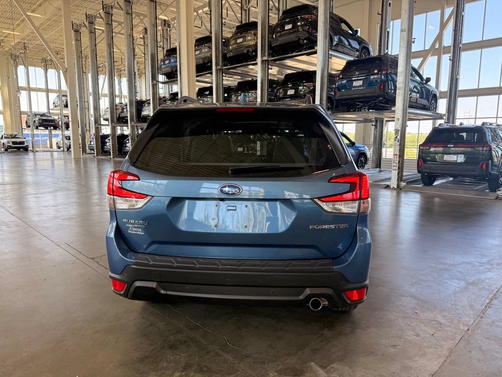 Certified 2023 Subaru Forester Limited AWD/4WD image 4