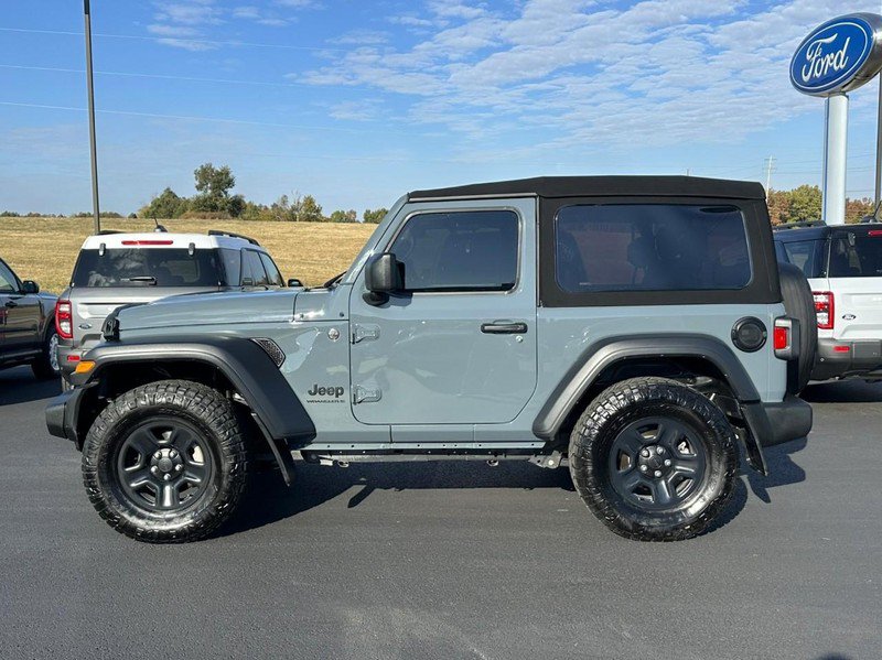 Used 2024 Jeep Wrangler Sport AWD/4WD image 5
