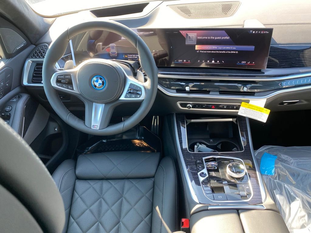New 2026 BMW X5 xDrive50e w/ Executive Package AWD/4WD image 9