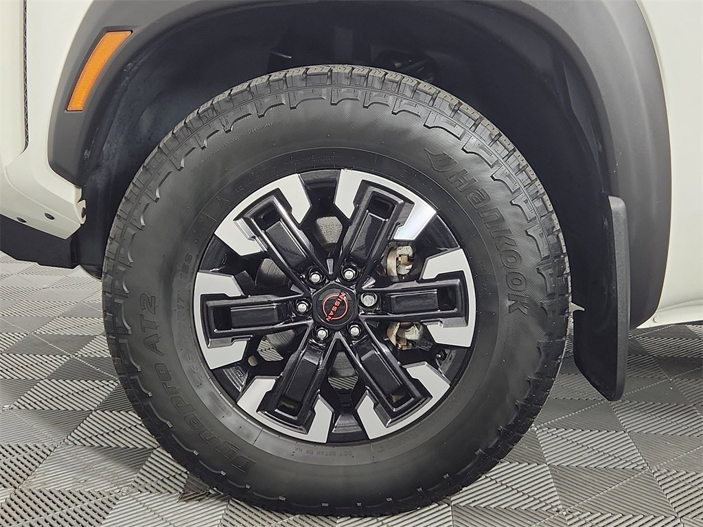Used 2024 Nissan Frontier PRO-4X w/ Off-Road Protection Package image 15
