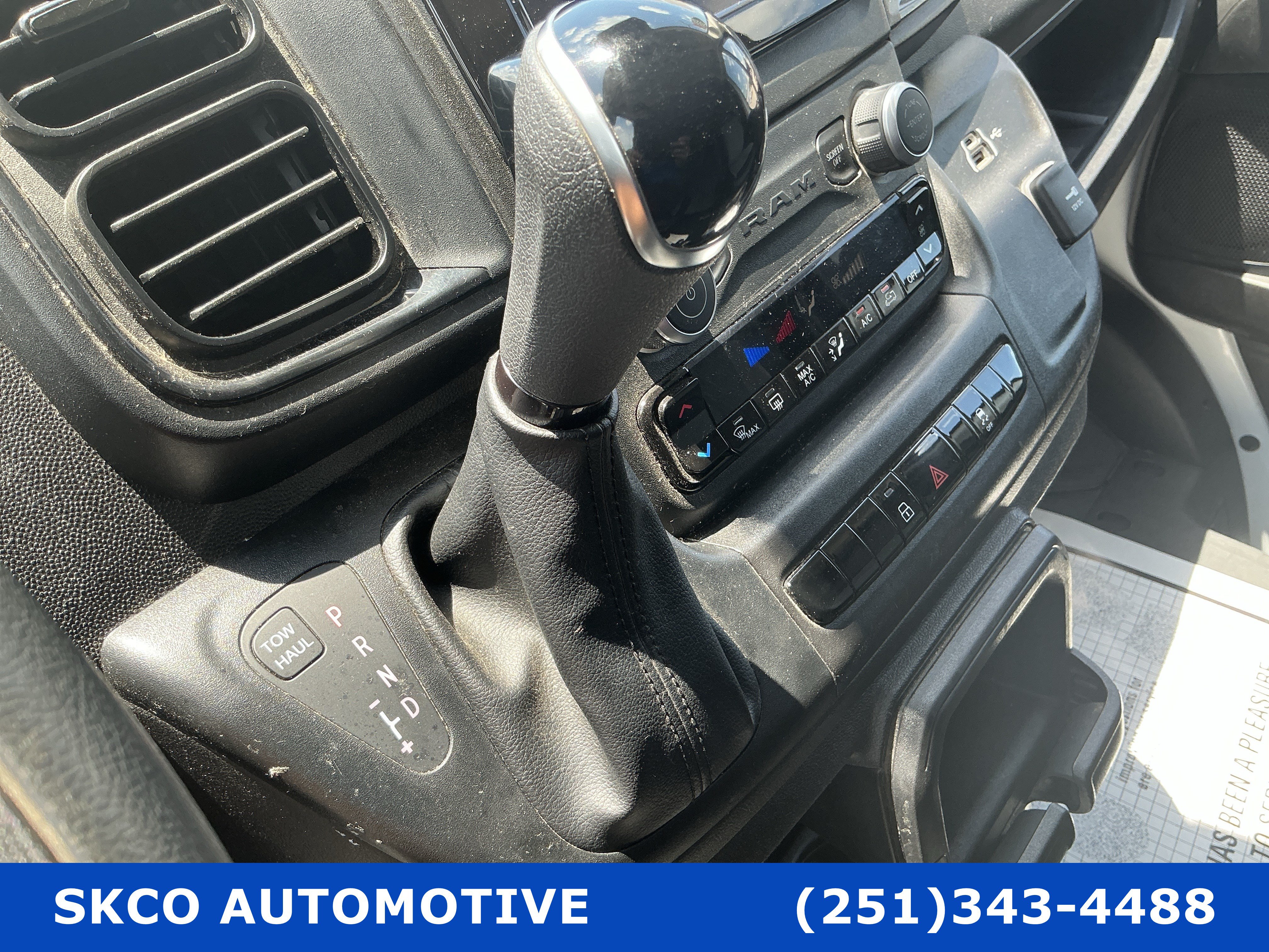Used 2025 RAM ProMaster 2500 w/ Convenience Group FWD image 21