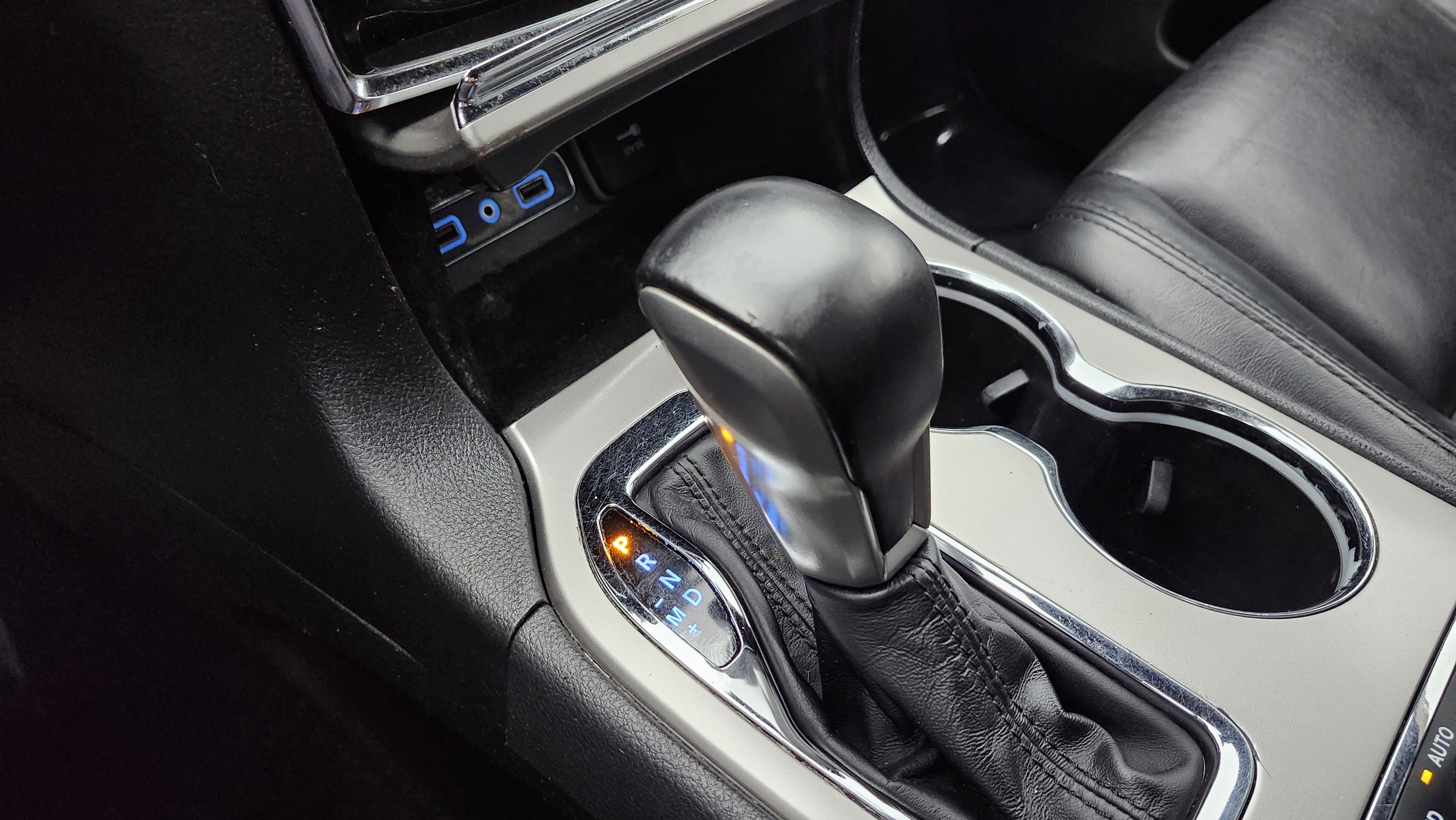 Used 2019 Jeep Grand Cherokee Limited image 36