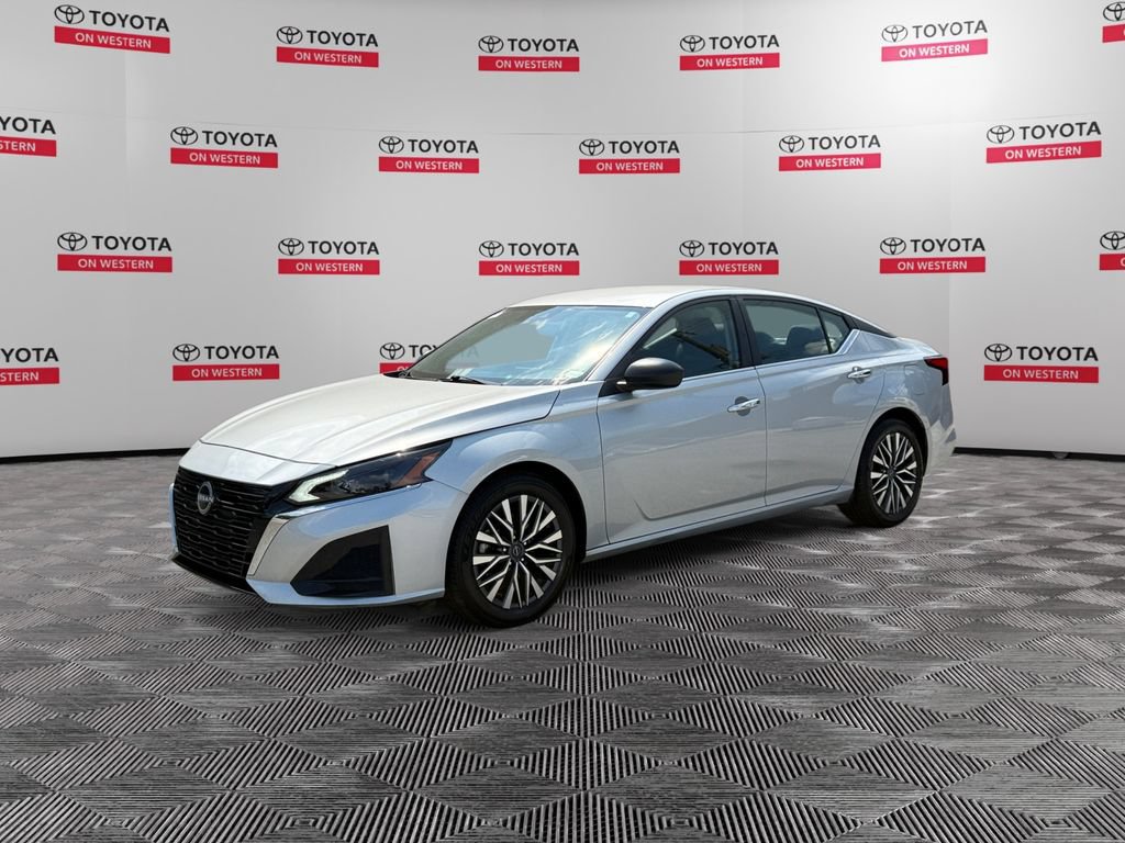 Used 2025 Nissan Altima 2.5 SV
