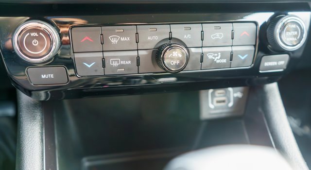 Used 2022 Jeep Compass Latitude w/ Convenience Group image 31