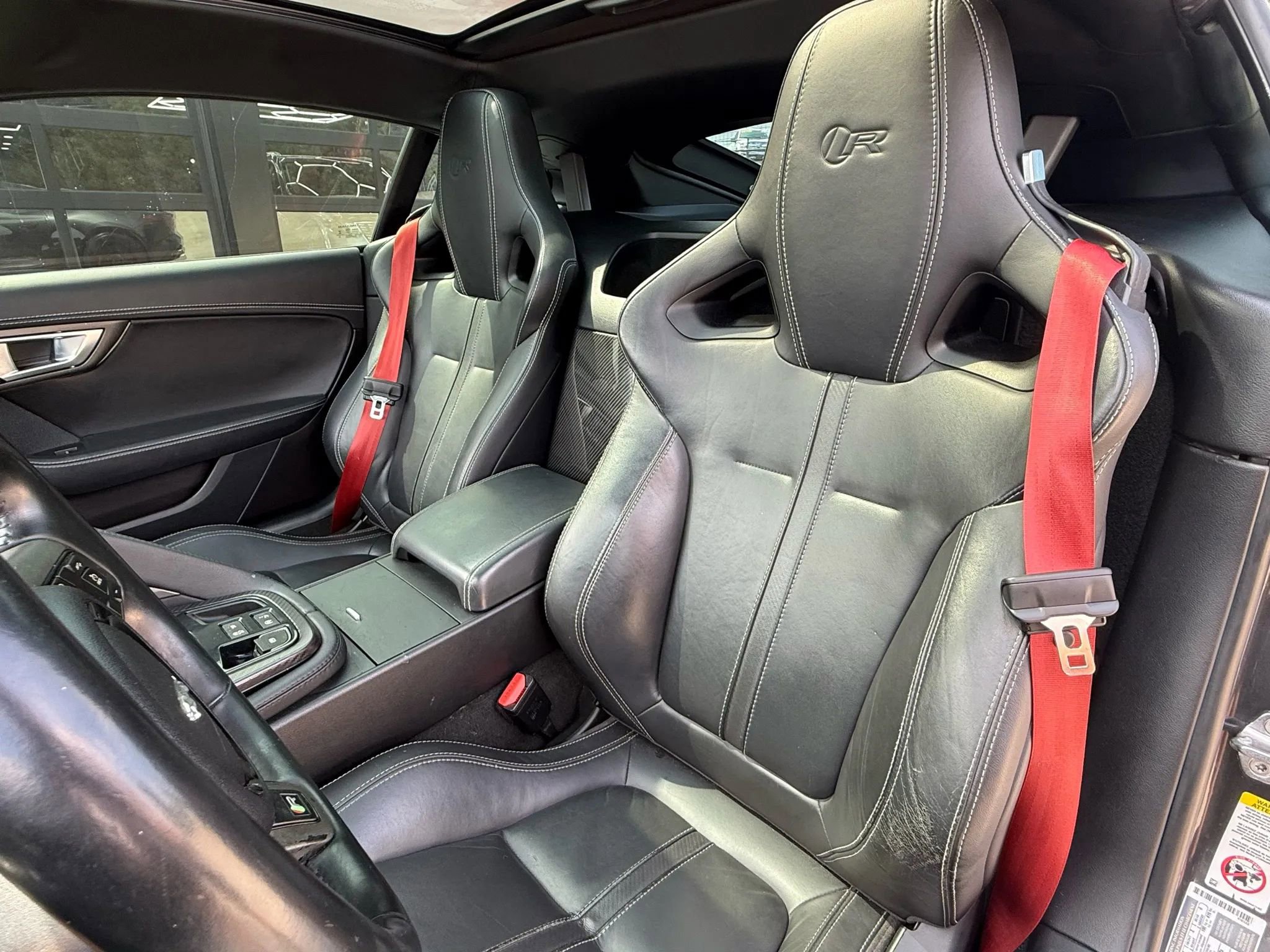 Used 2015 Jaguar F-TYPE R image 16