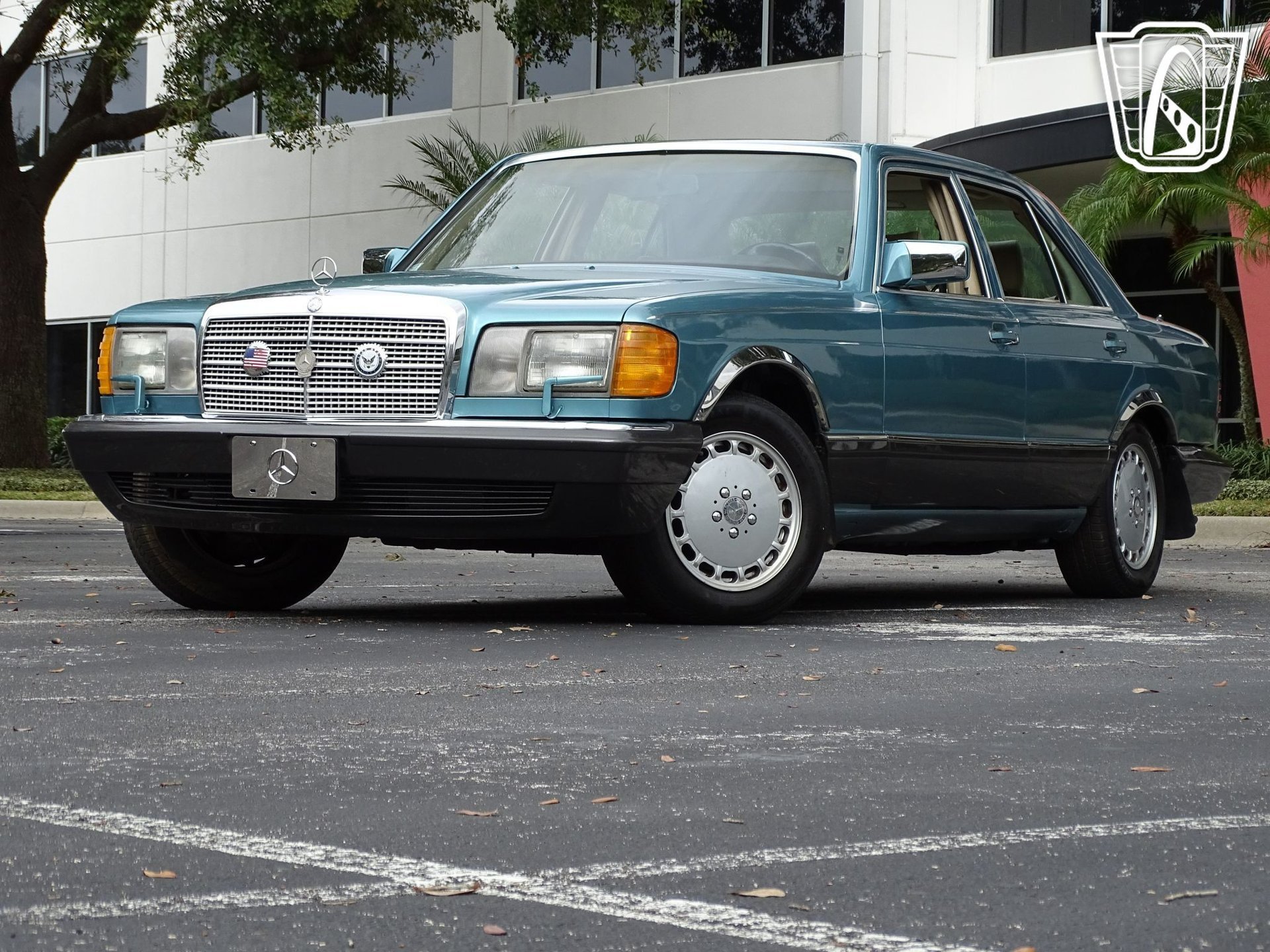 Used 1991 Mercedes-Benz 300 SE image 3