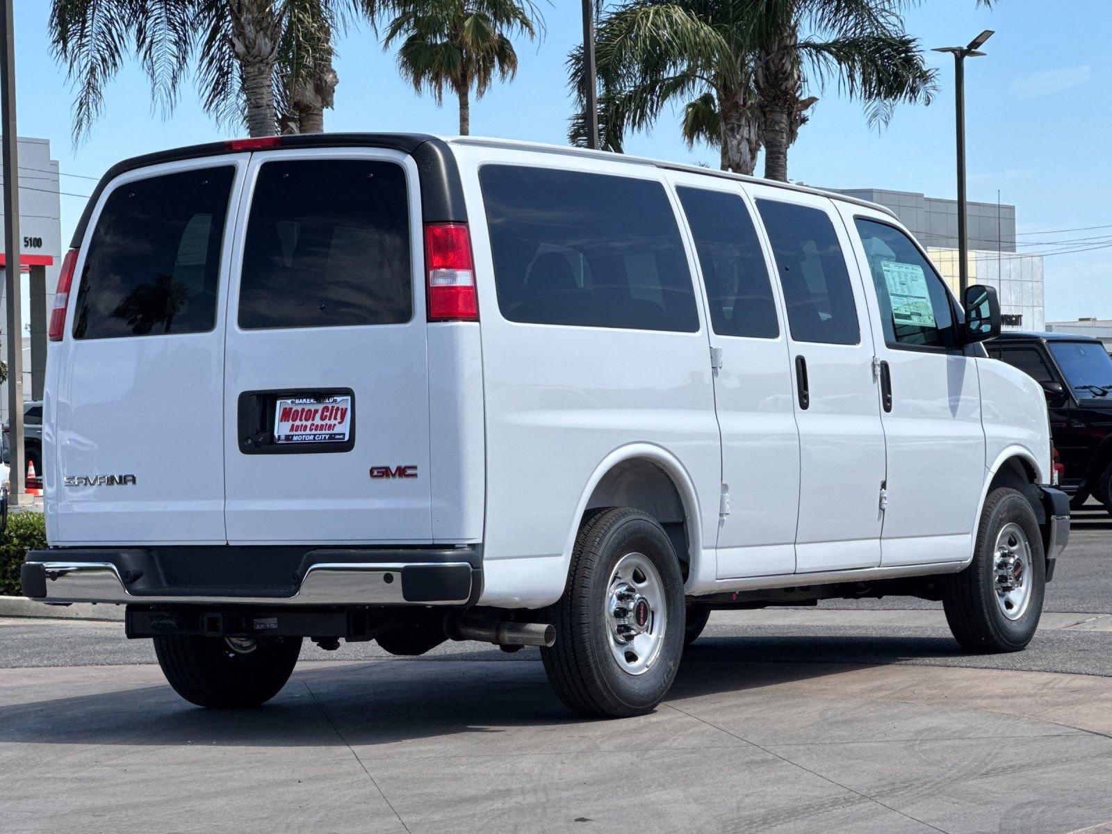 New 2026 GMC Savana 3500 LT w/ LT Preferred Equipment Group RWD image 4