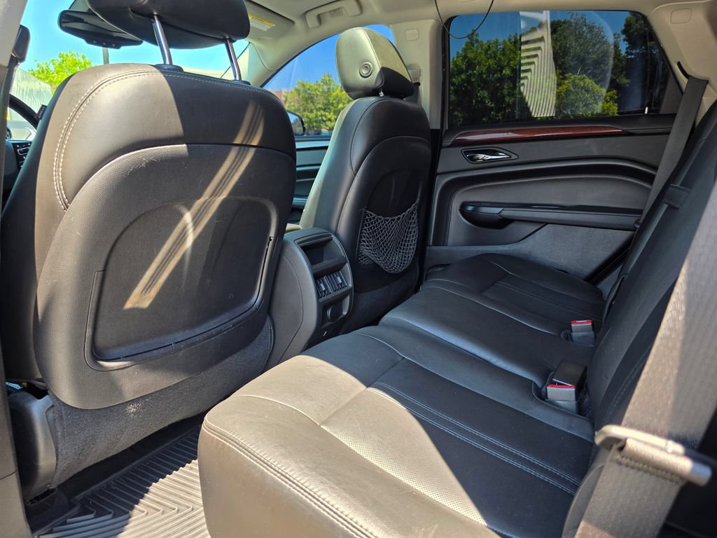 Used 2015 Cadillac SRX Luxury w/ Driver Awareness Package FWD image 26