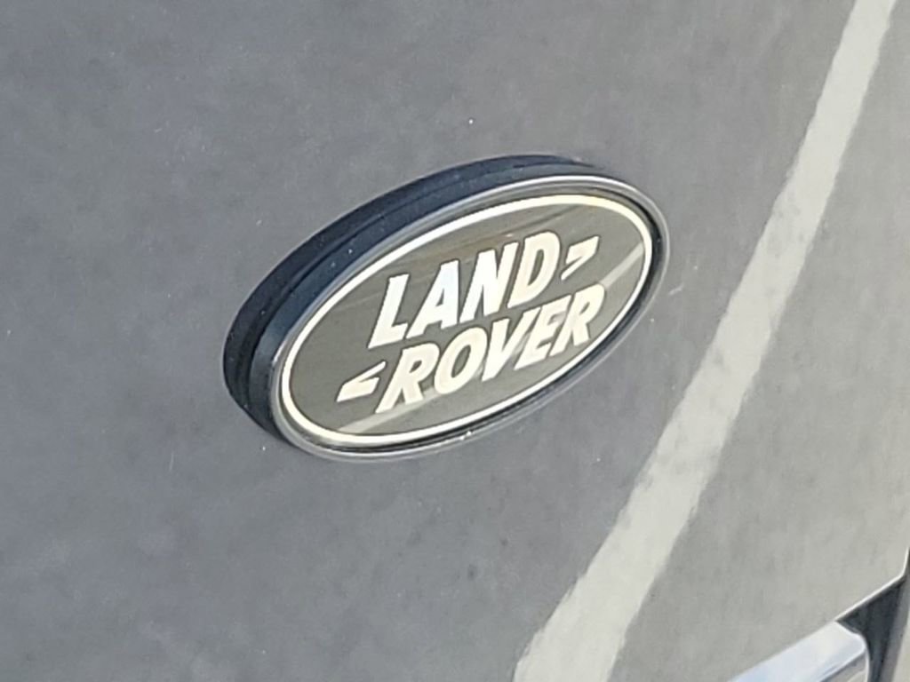 Used 2016 Land Rover Range Rover HSE image 39