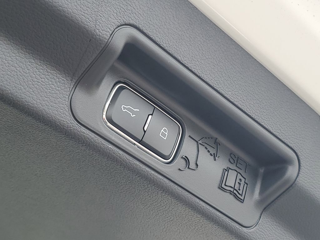 New 2026 Ford Explorer Active w/ Active Comfort Package image 33