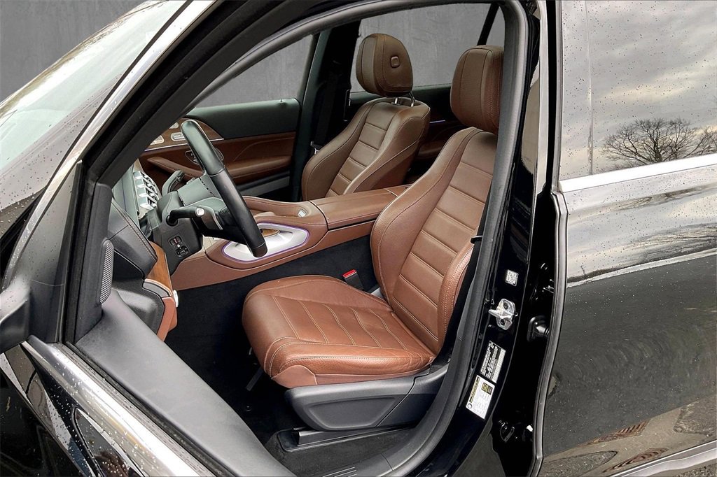 Used 2024 Mercedes-Benz GLS 450 4MATIC image 21