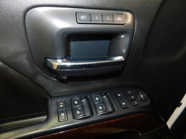 Used 2016 GMC Sierra 2500 SLT w/ Driver Alert Package image 19