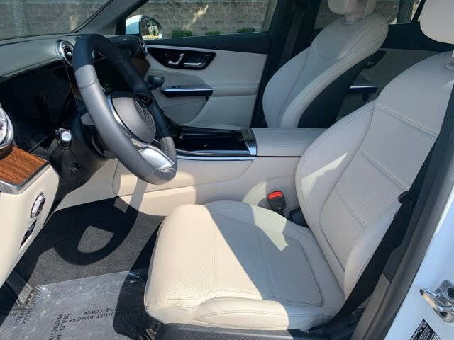 Used 2023 Mercedes-Benz GLC 300 4MATIC image 12