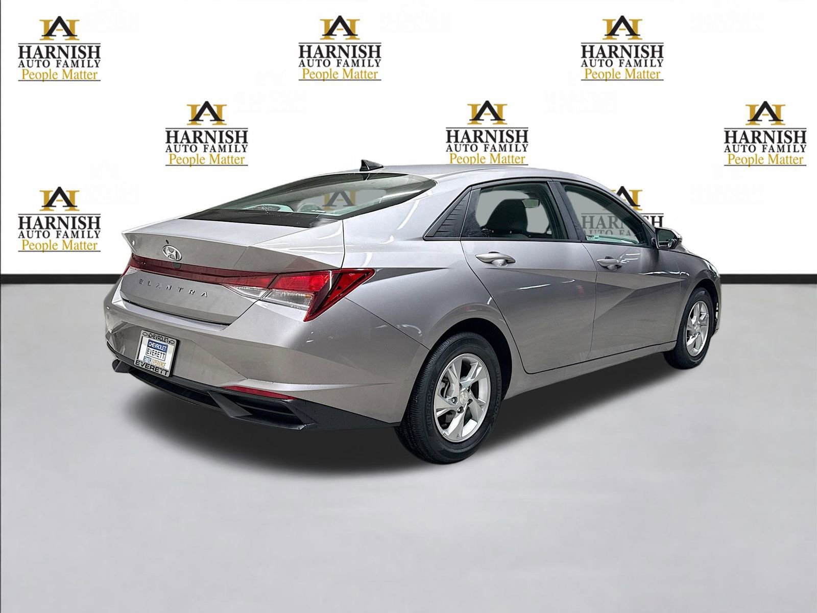 Used 2023 Hyundai Elantra SE image 6