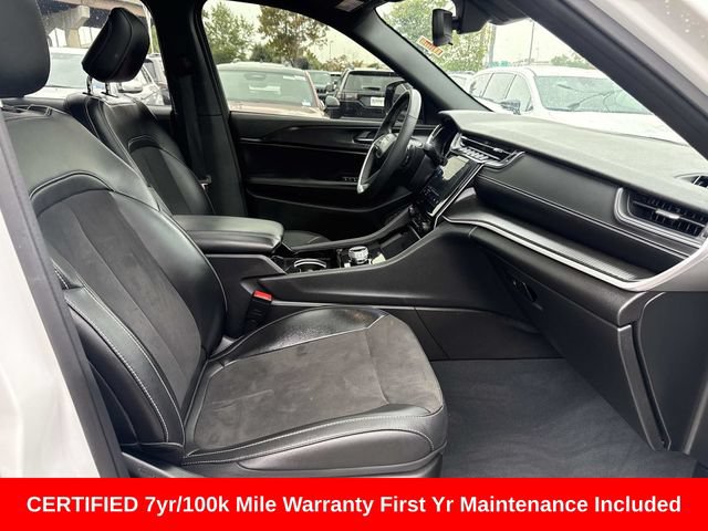 Certified 2023 Jeep Grand Cherokee Altitude AWD/4WD image 9