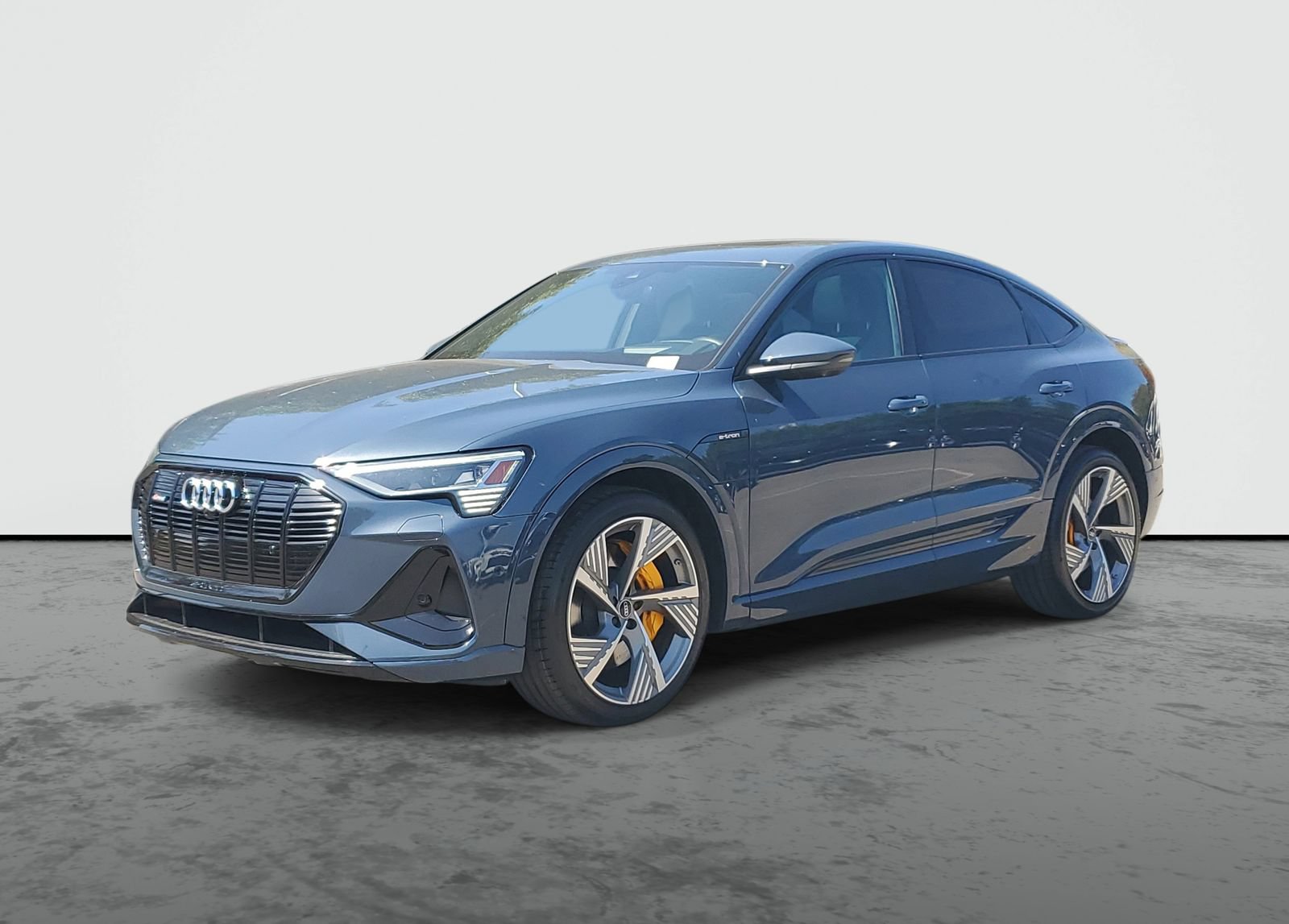 Used 2023 Audi e-tron Prestige w/ Prestige Package AWD/4WD image 2