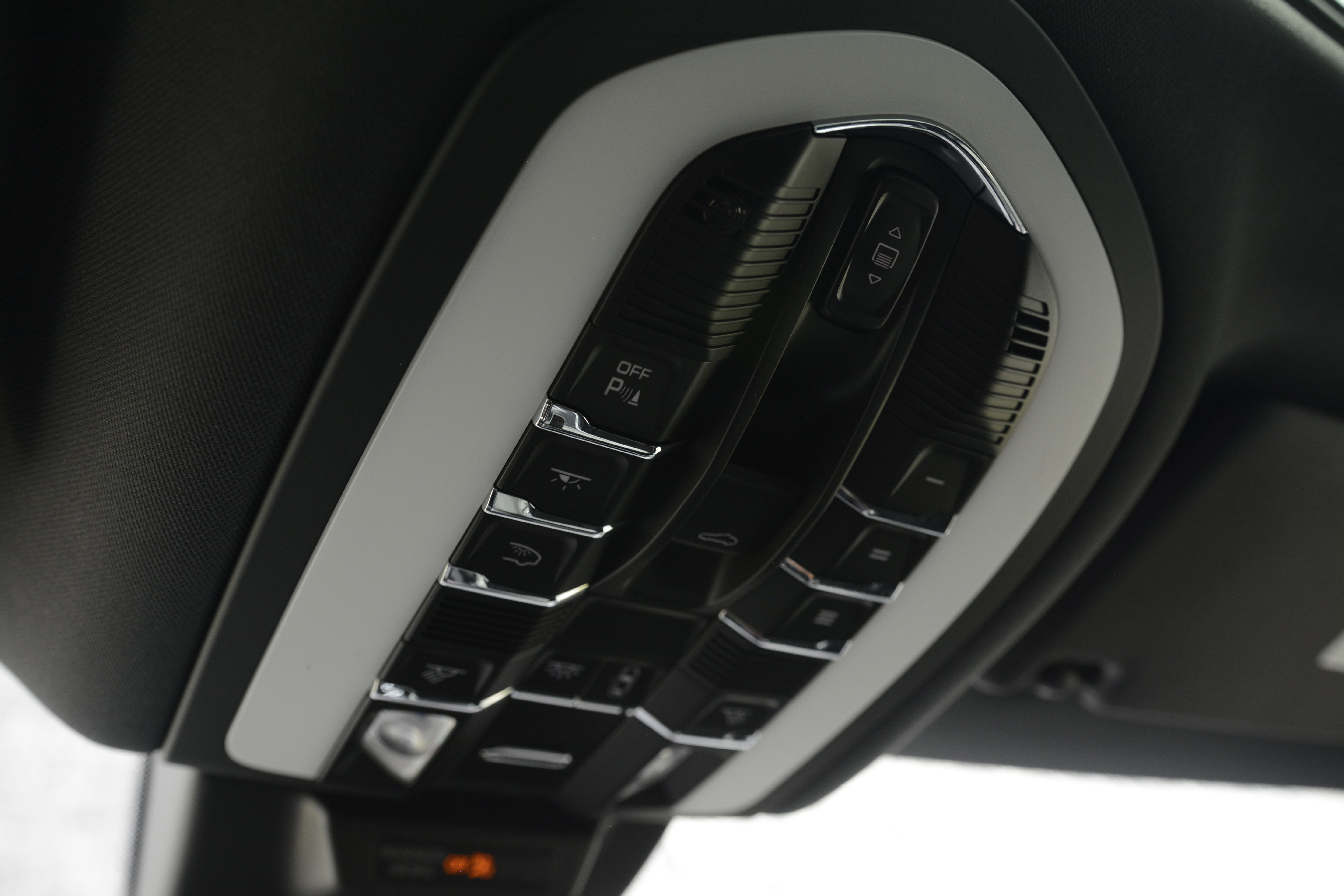 Certified 2026 Porsche Macan AWD/4WD image 20