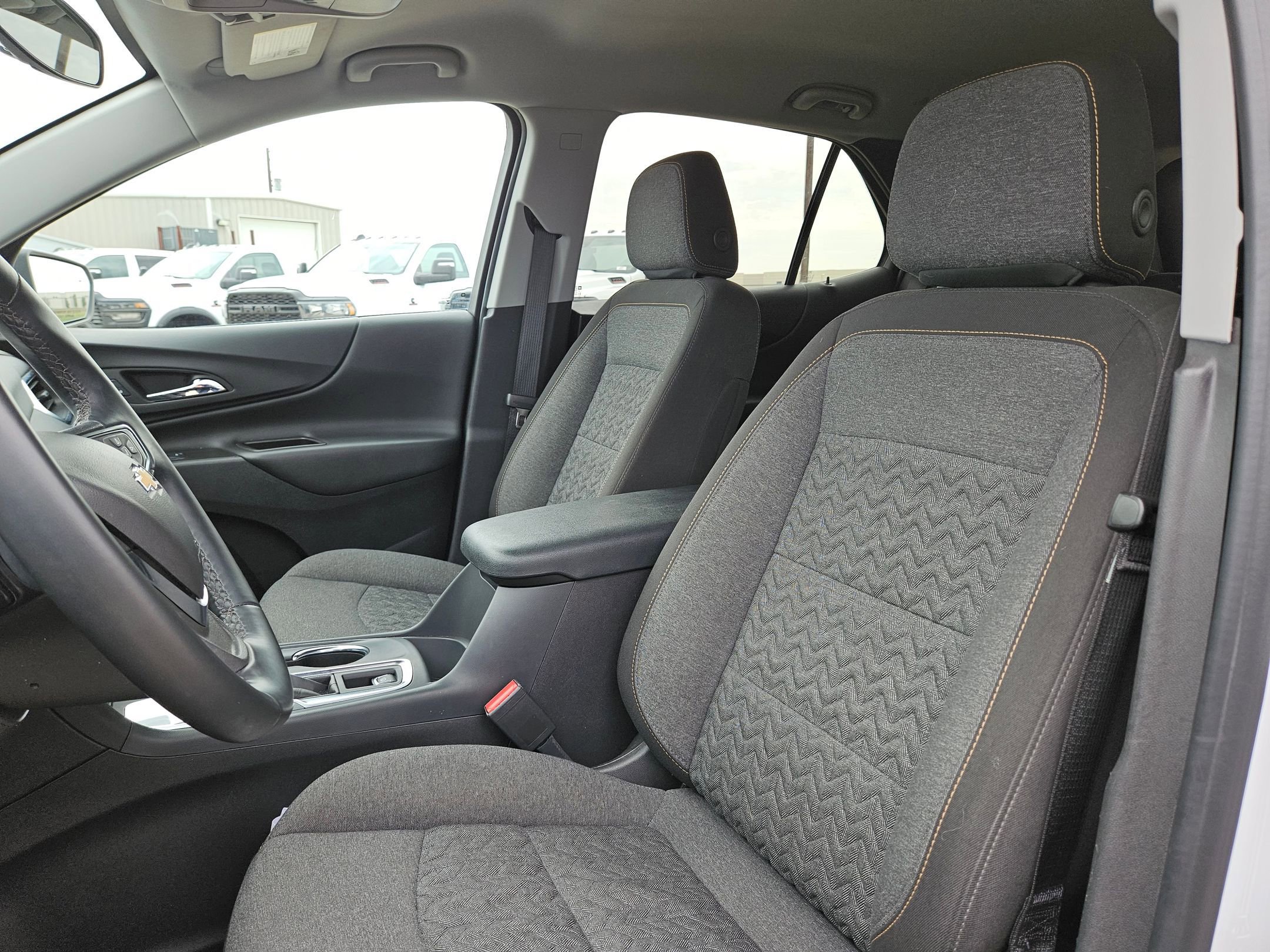 Used 2024 Chevrolet Equinox LT image 13