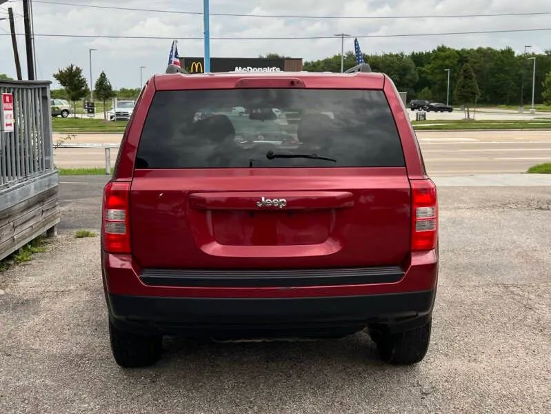 Used 2015 Jeep Patriot Sport w/ Power Value Group FWD image 7