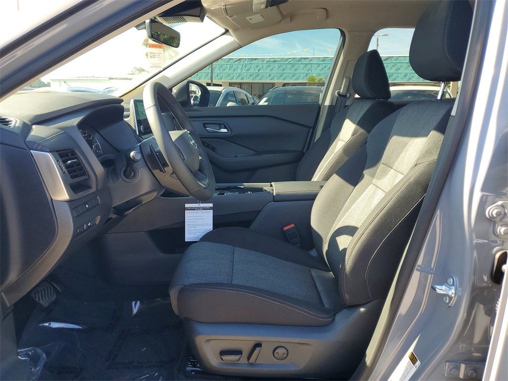 New 2026 Nissan Rogue SV image 9