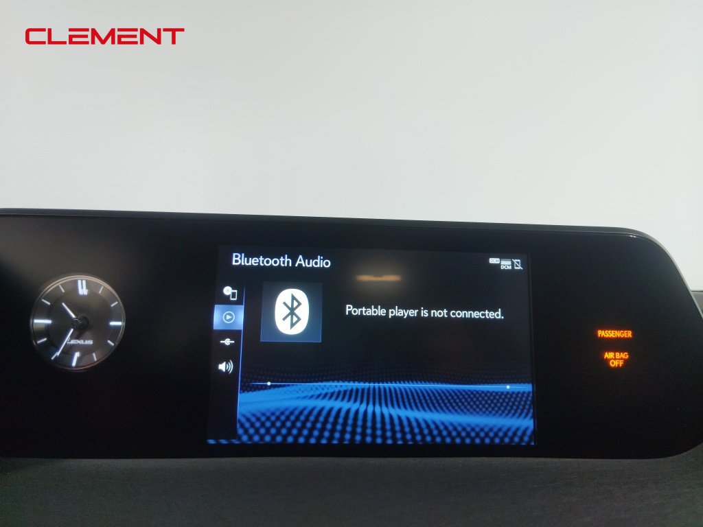Used 2019 Lexus UX 250h w/ Premium Package image 18