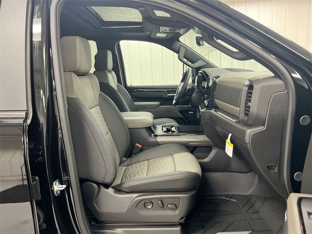 New 2026 Chevrolet Silverado 2500 ZR2 image 23