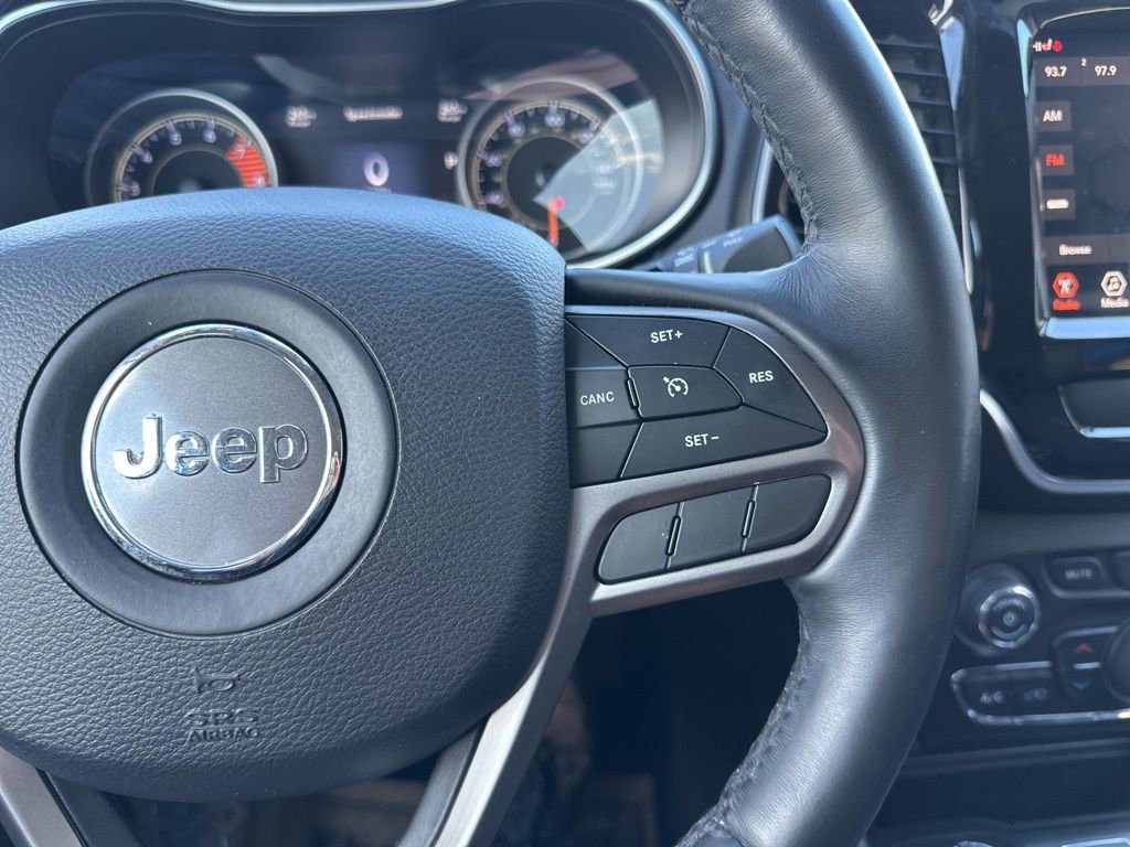 Used 2019 Jeep Cherokee Limited image 15