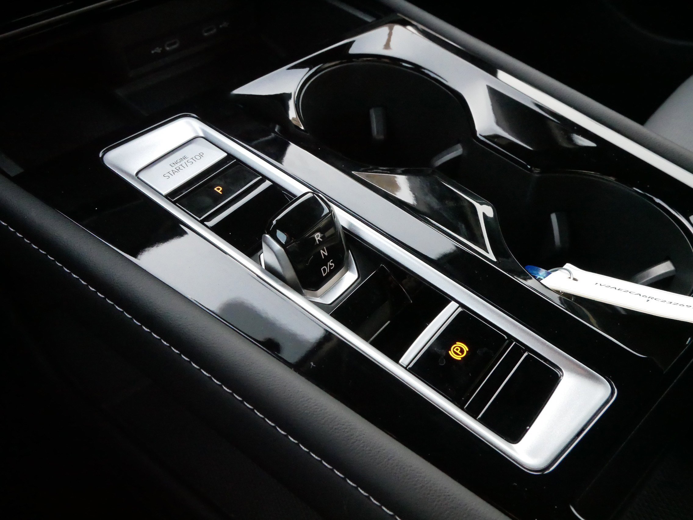 Used 2024 Volkswagen Atlas Cross Sport SEL R-Line image 24