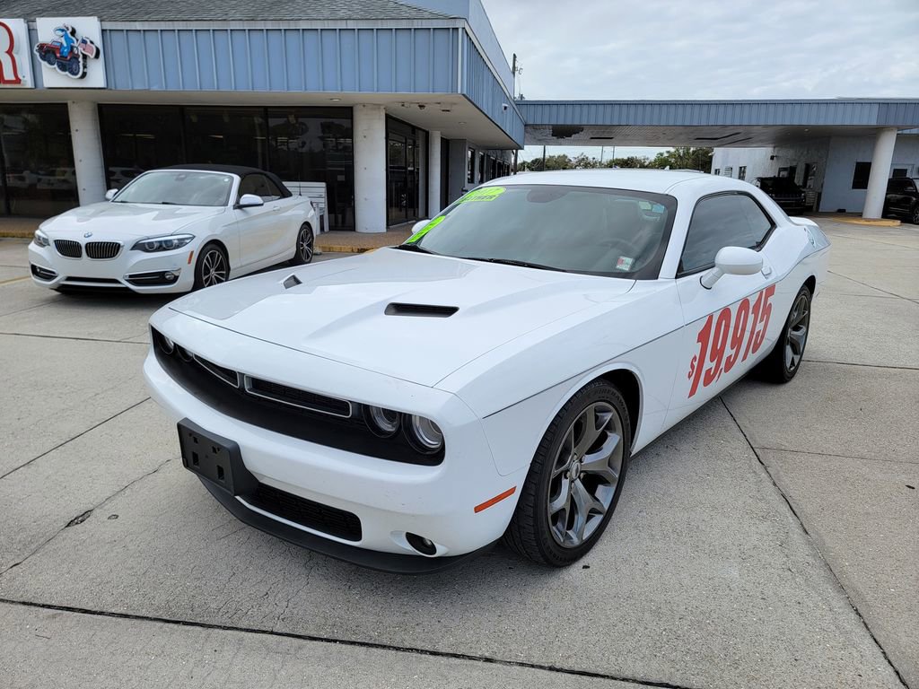 Used 2017 Dodge Challenger SXT Plus image 1