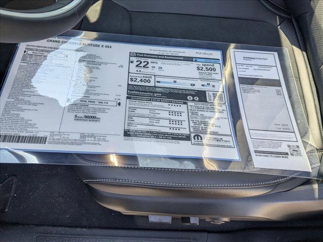 New 2025 Jeep Grand Cherokee Altitude image 19