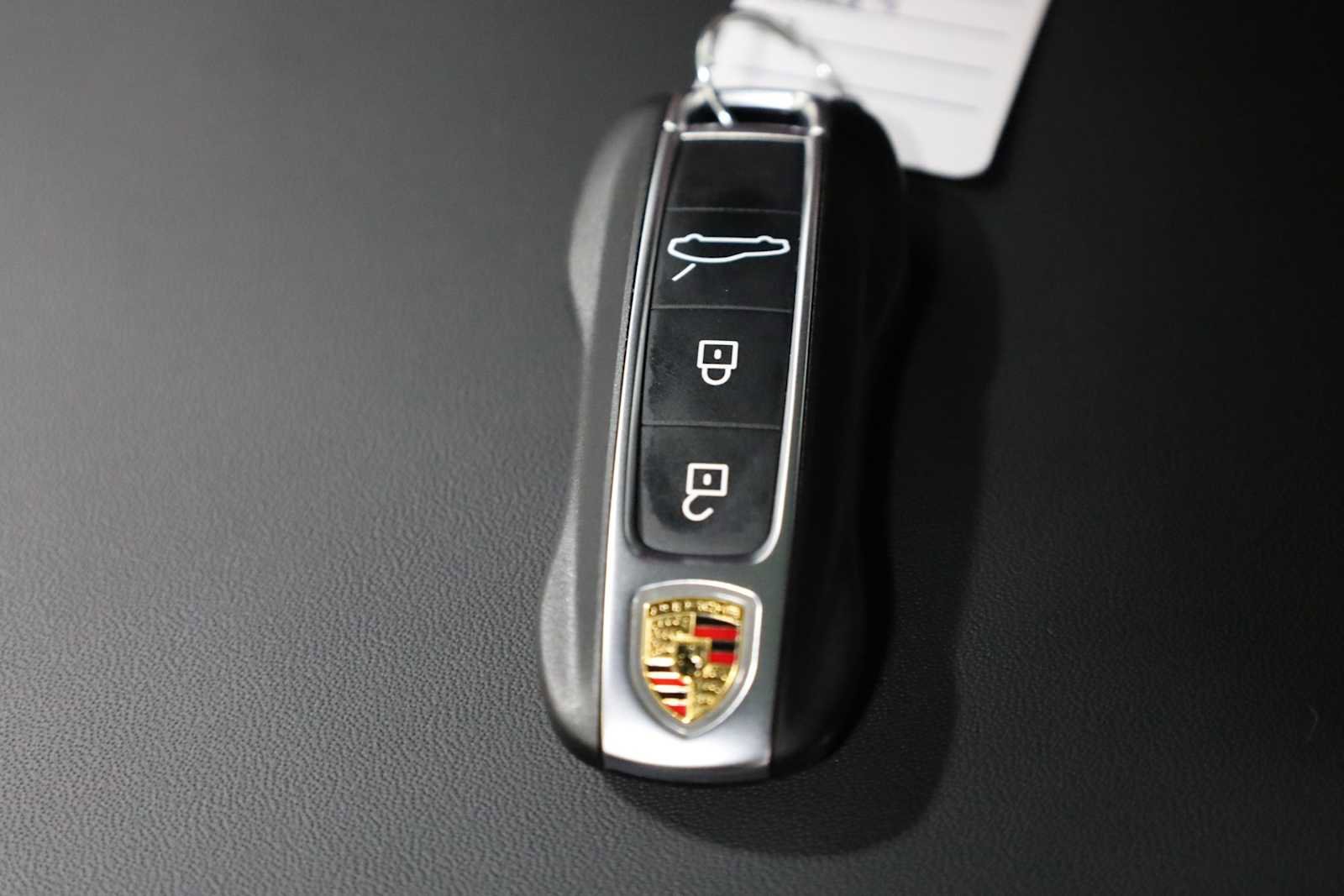 New 2026 Porsche Panamera 4 image 48