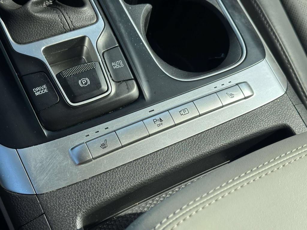 New 2024 Kia Carnival LX FWD image 28