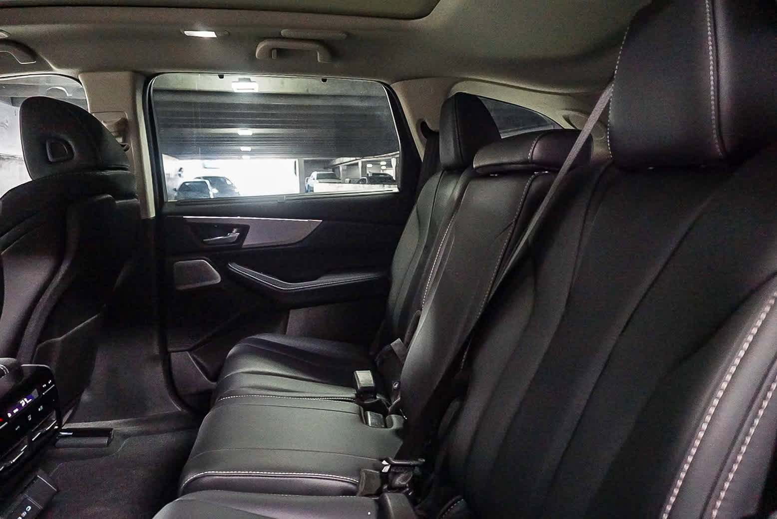 Used 2025 Acura MDX SH-AWD w/ Technology Package image 22