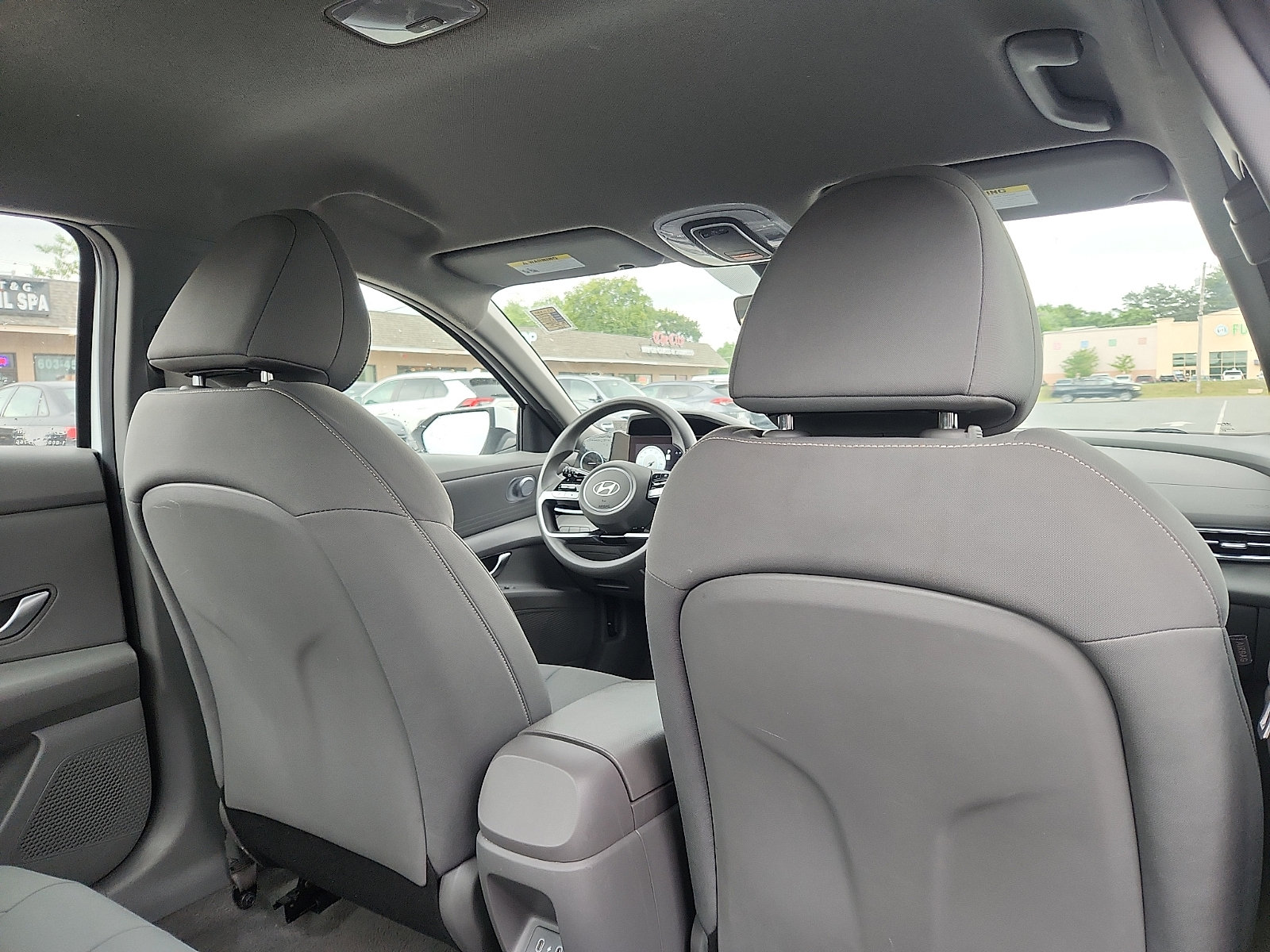 Certified 2024 Hyundai Elantra SEL FWD image 28
