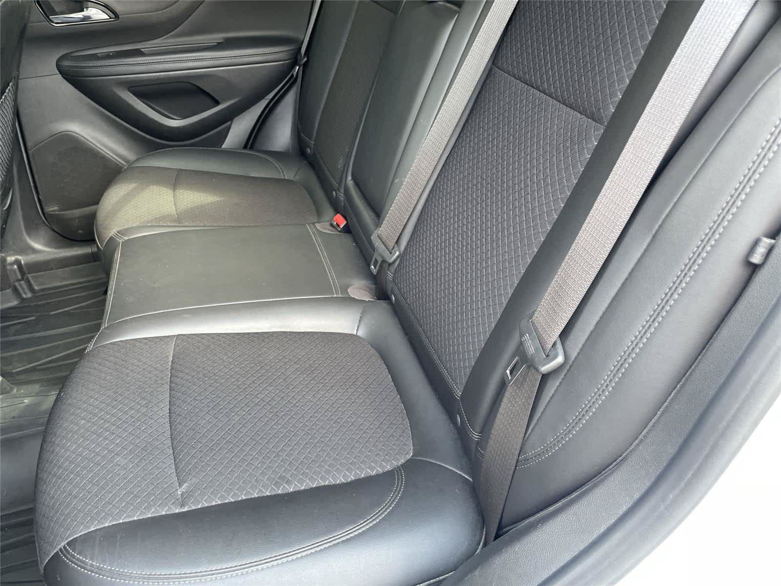 Used 2018 Buick Encore Preferred AWD/4WD image 14