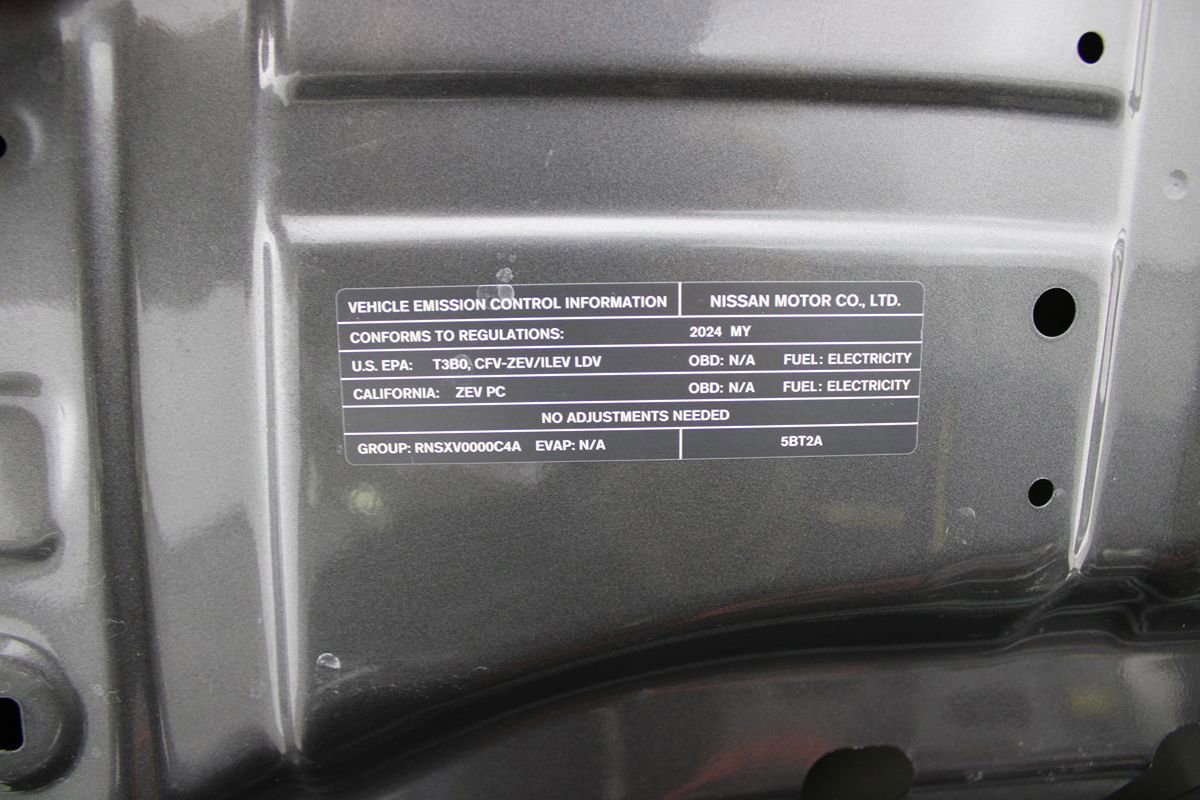Used 2024 Nissan Ariya FWD image 38